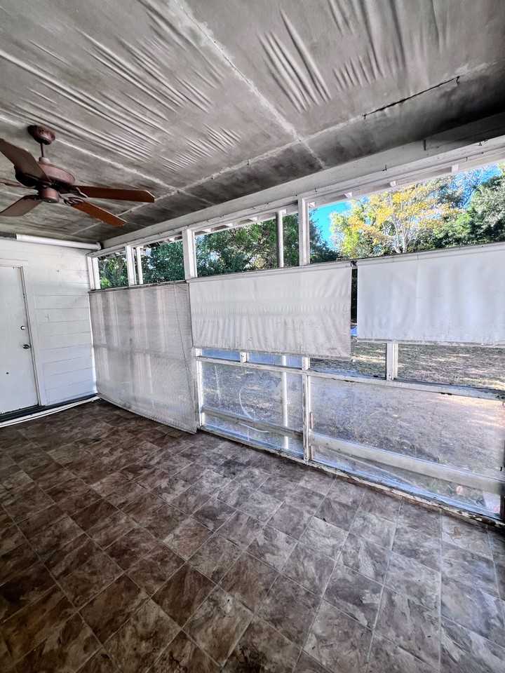 407 19th Ave N - Photo 4 of 29