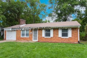 featured image of 6218 E Hampton Dr