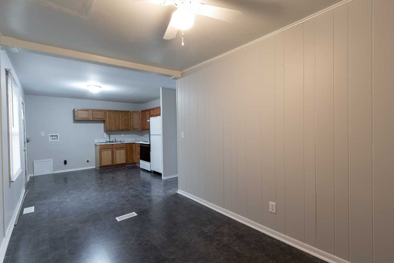 6218 E Hampton Dr - Photo 7 of 12