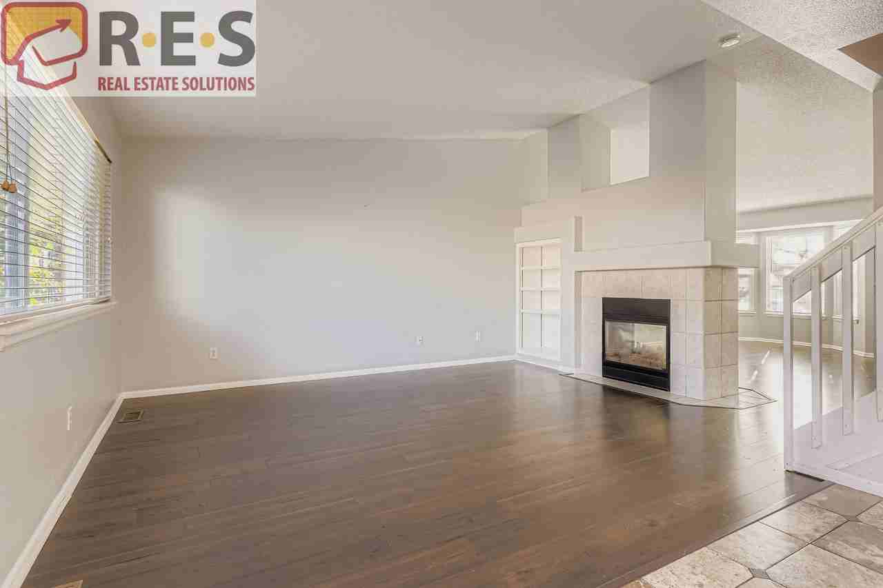 4927 Tarcoola Ln - Photo 6 of 19