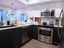 featured image of 6000 Eagle Dr