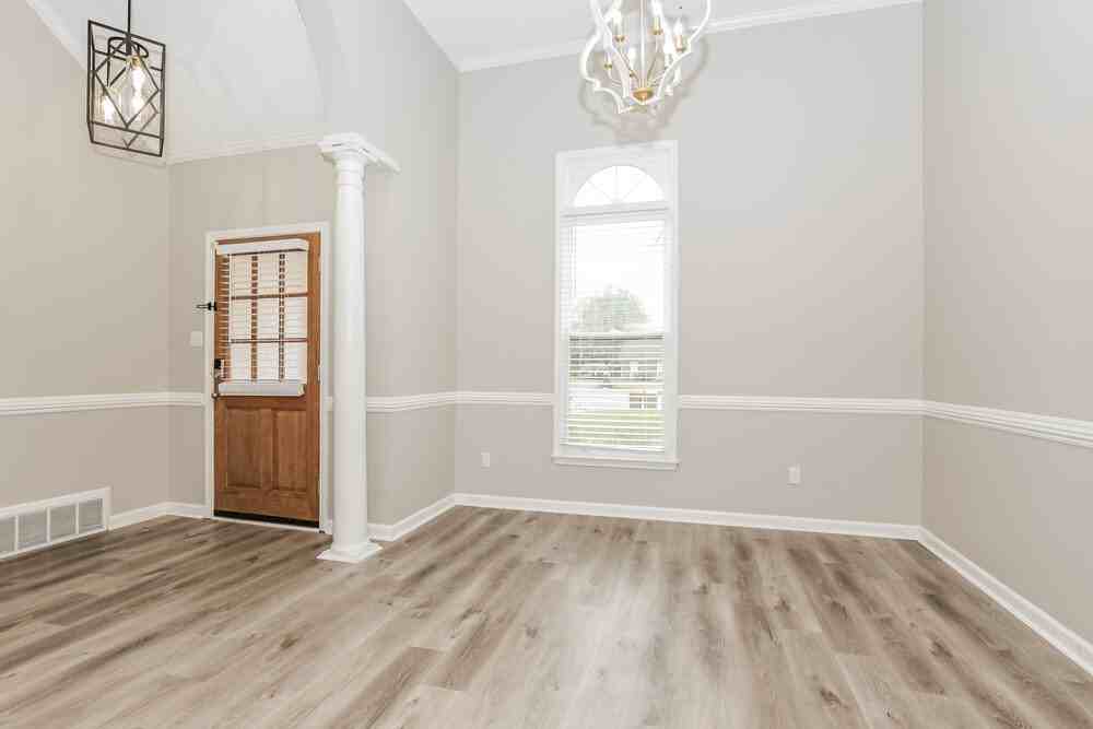 8690 Sandy Hill Cv E - Photo 6 of 17