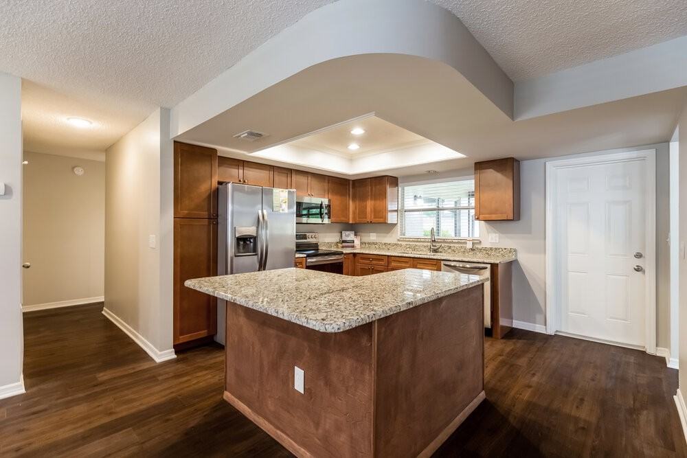 948 March Hare Ct - Photo 6 of 15