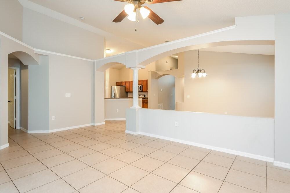 4643 Eagle Peak Dr - Photo 5 of 16