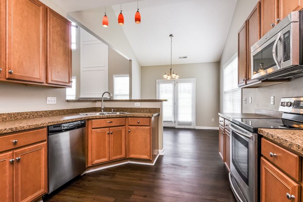 9309 Doss Ct - Photo 4 of 15