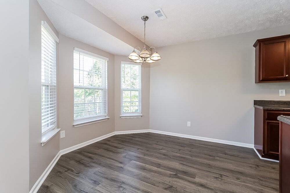 5011 Deer Creek Ct - Photo 5 of 16