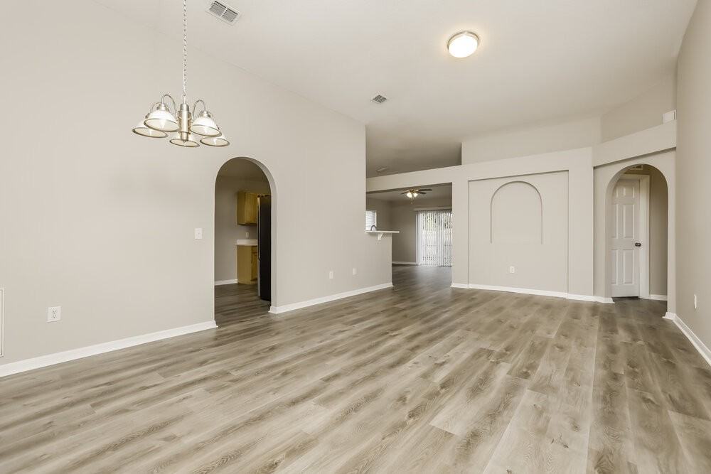 189 Cedar Ridge Ln - Photo 3 of 16