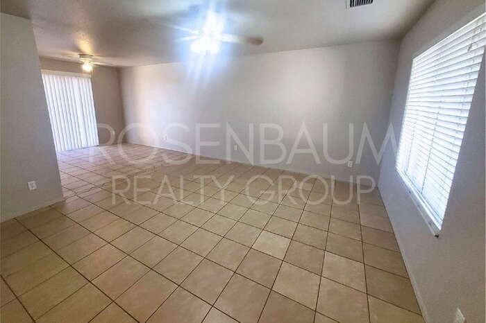 8585 W Santa Cruz Blvd #8585 - Photo 4 of 34