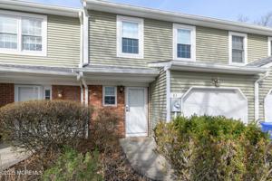 featured image of 83 Oak Ln