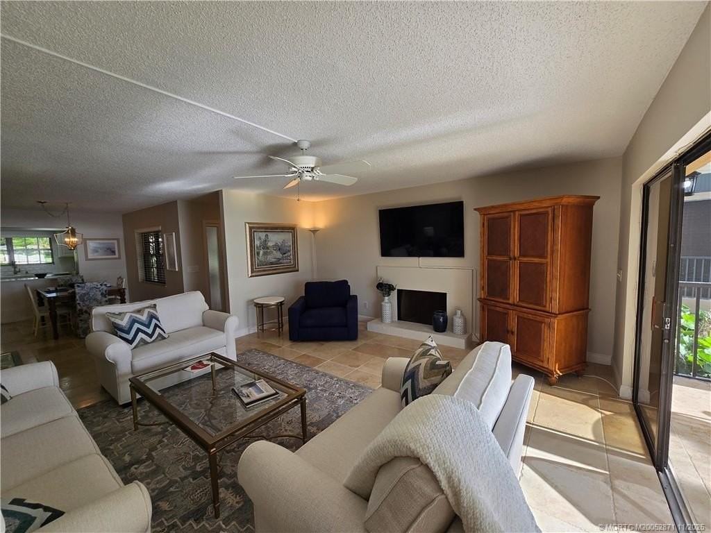 316 Ne Edgewater Dr - Photo 6 of 31