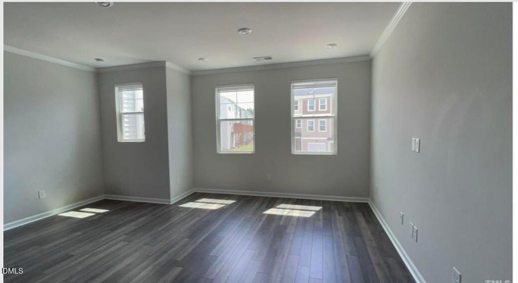 1110 Shoreside Drive - Photo 6 of 14