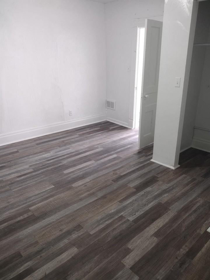 450 Card Ave #2 - Photo 4 of 7