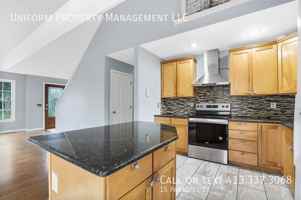 featured image of 15 Paradise St #15