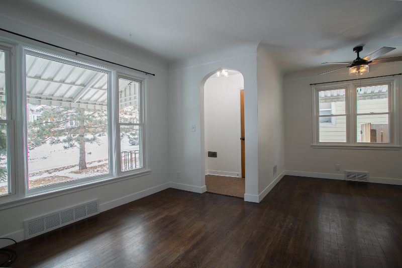 4814 Erskine St - Photo 3 of 37