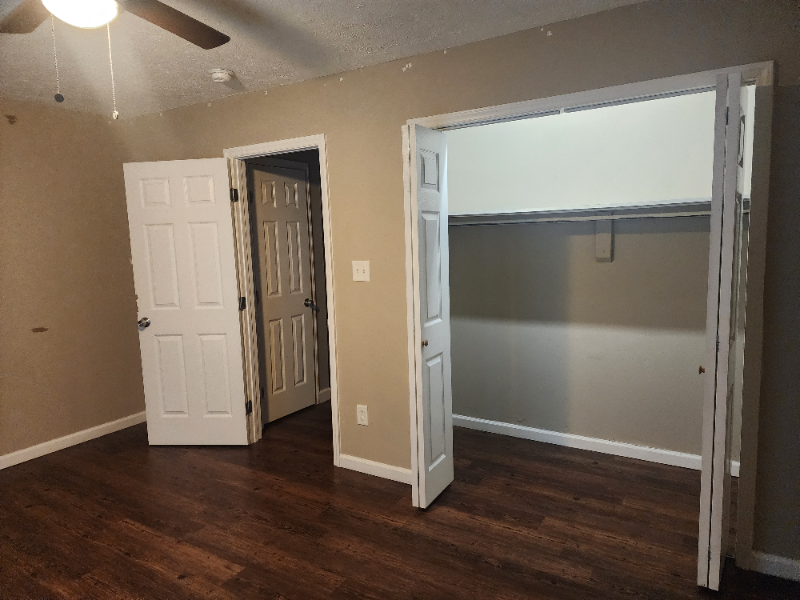 1411 Tangora Lane - Photo 3 of 18