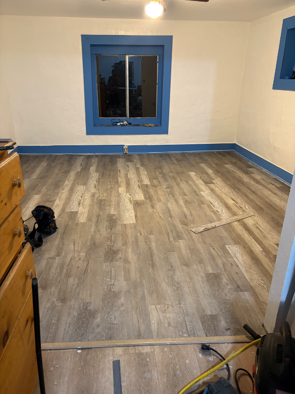 205 N Hendren Ave - Photo 5 of 18