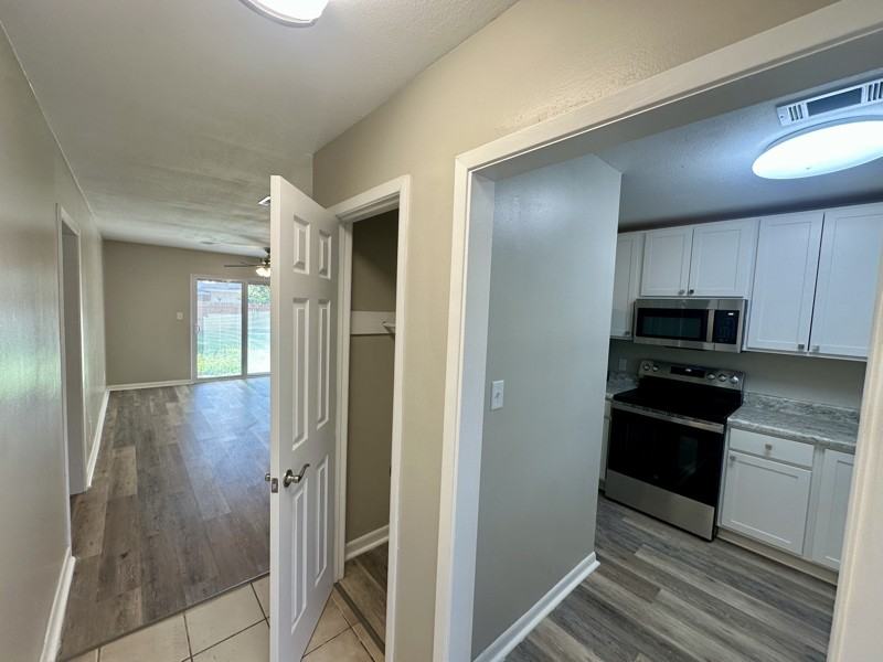 6307 Jack St - Photo 6 of 13