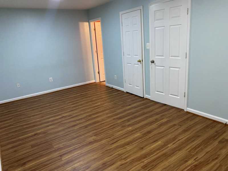 322 Kirby St - Photo 2 of 10