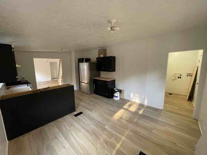 8030 W Peterson Rd - Photo 2 of 22