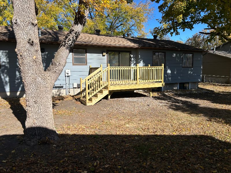 1809 W 37th St - Photo 4 of 27