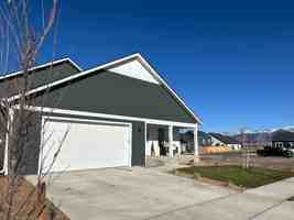 featured image of 715 Thrice Loop