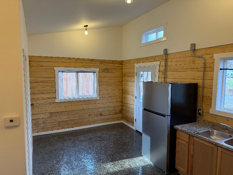 1512 N Pittman Rd - Photo 3 of 10