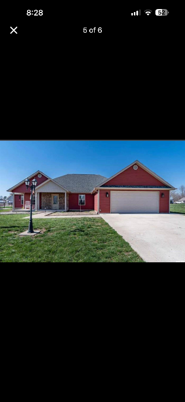 1802 Roye Ln - Photo 2 of 5