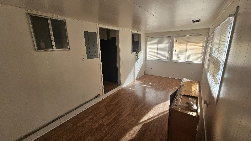 1219 Berkley Ave - Photo 2 of 10