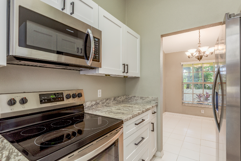 406 S Bayview Blvd #1 - Photo 6 of 18