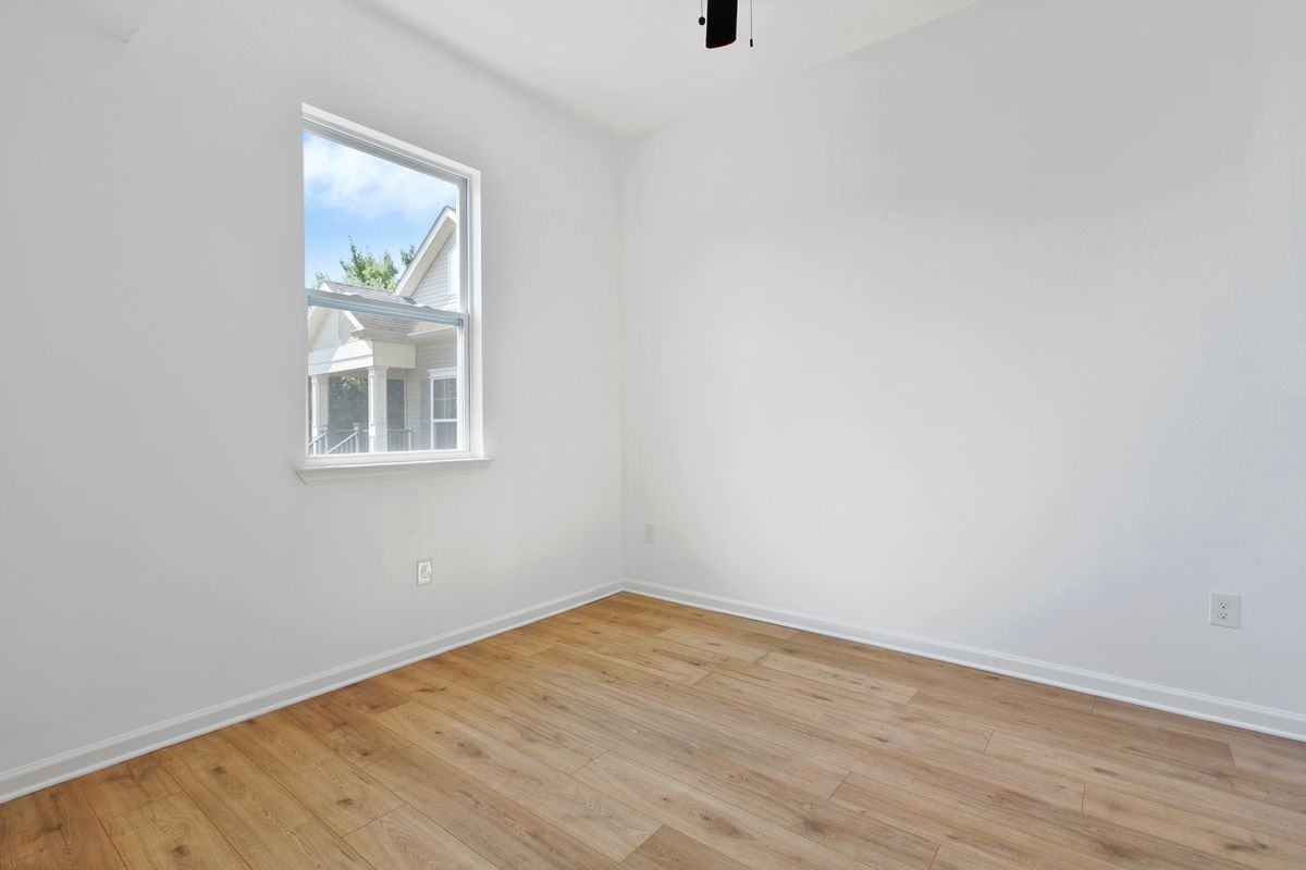 2702 S Johnson St - Photo 6 of 8