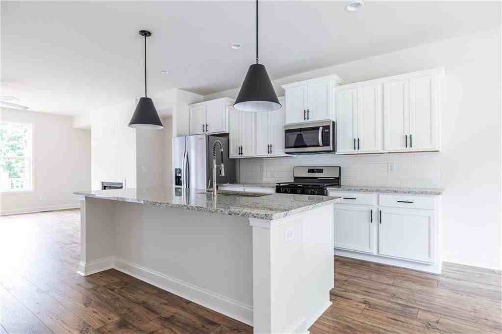 1296 Ainsworth Aly - Photo 3 of 36