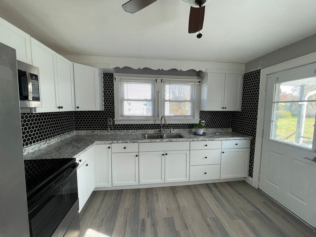 31 Francis Ave - Photo 6 of 35