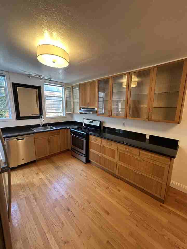 146A Russ Street #146A - Photo 2 of 19