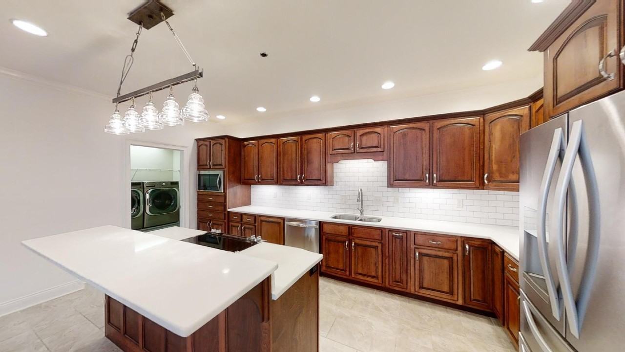 800 Market St - Photo 7 of 37