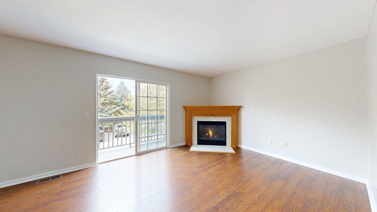 3073 Promenade Cir - Photo 4 of 27