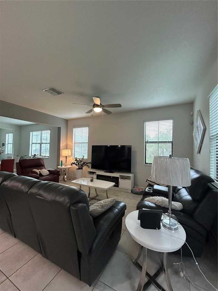 11391 Whistling Pine Way - Photo 5 of 13