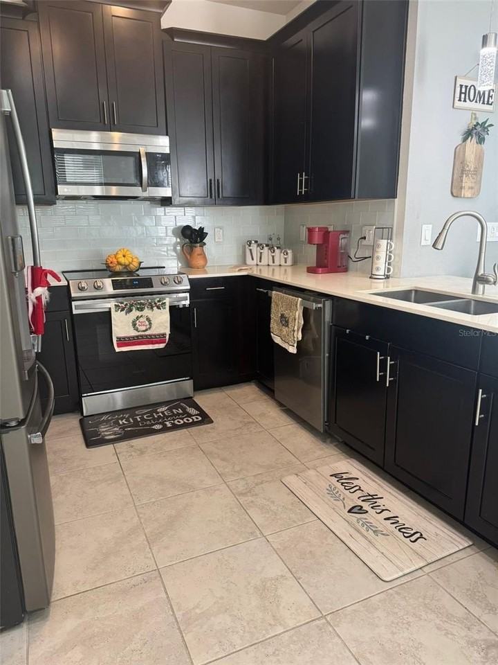 11391 Whistling Pine Way - Photo 7 of 13