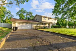 featured image of 2 Karen Ct