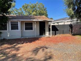 featured image of 1543 West Orange Grove Avenue