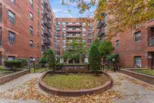 1199 E 53rd St #4Z - Photo 1 of 1