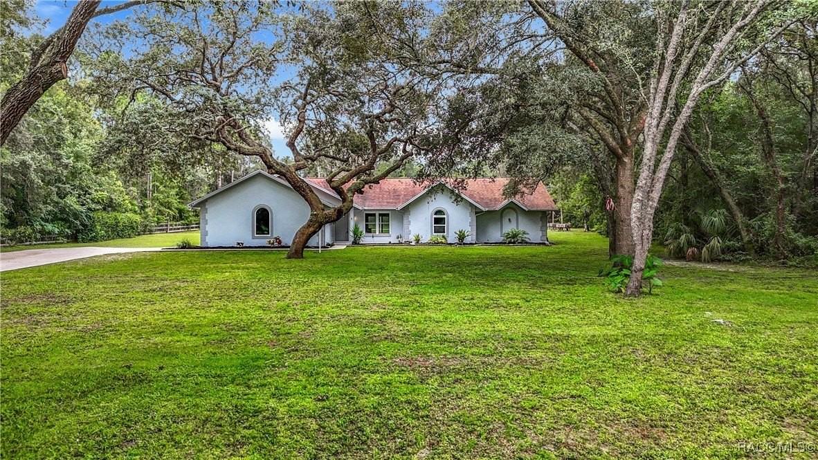 884 W Massachusetts St - Photo 2 of 50