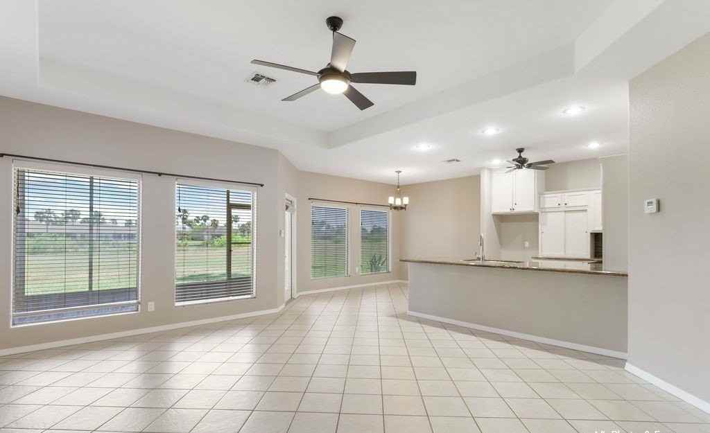 15 Torrey Pines Rd - Photo 4 of 30