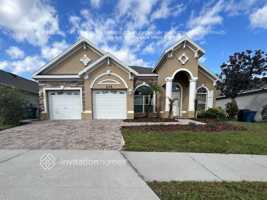 featured image of 204 Towerview Dr E