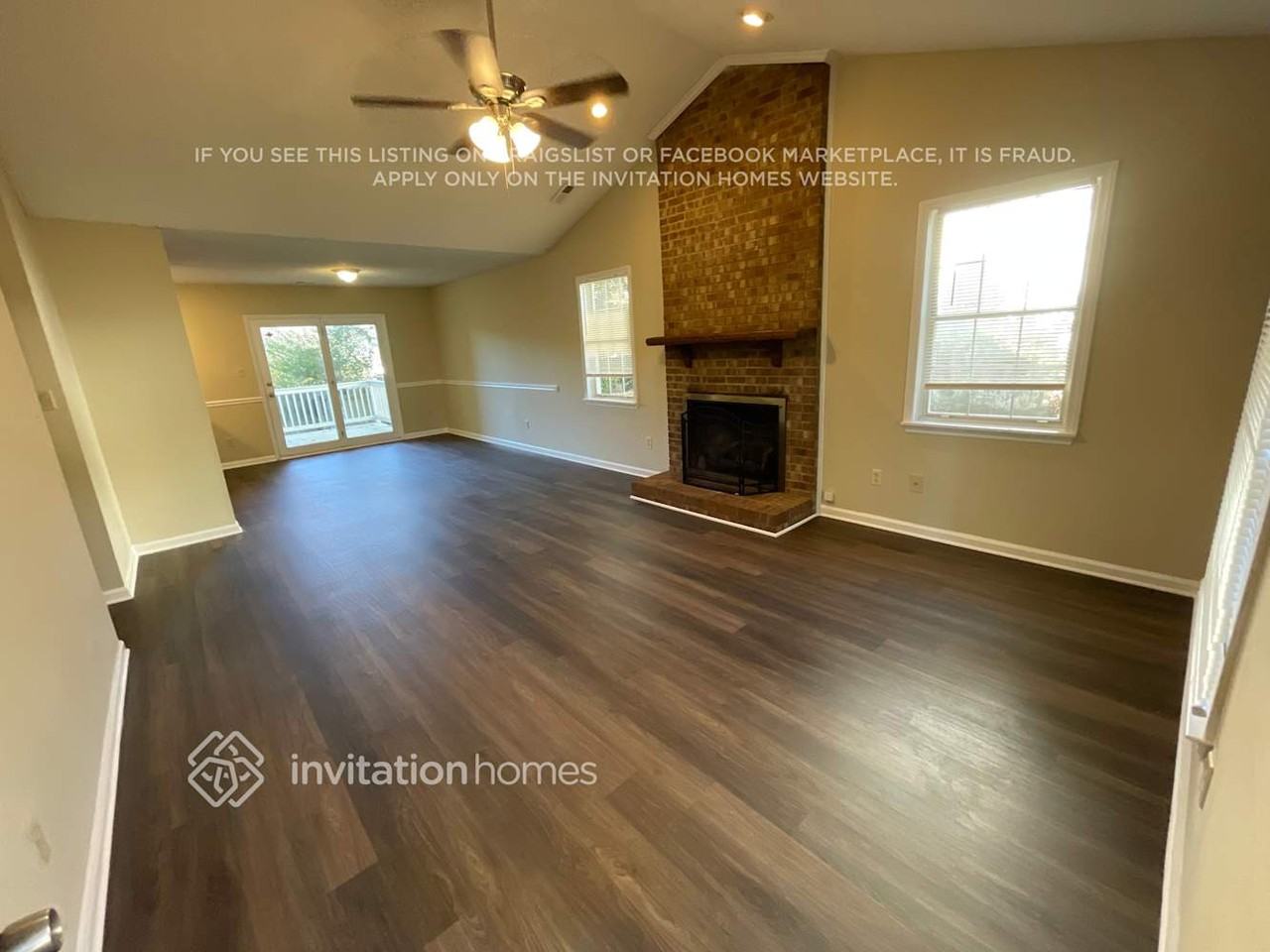 7341 Morris Pond Dr - Photo 4 of 14