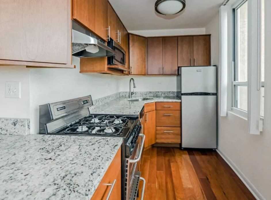 Hinman Ave & Kedzie St - Photo 2 of 14