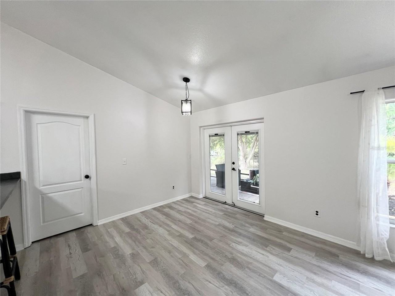 14906 Windy Mount Cir - Photo 7 of 26