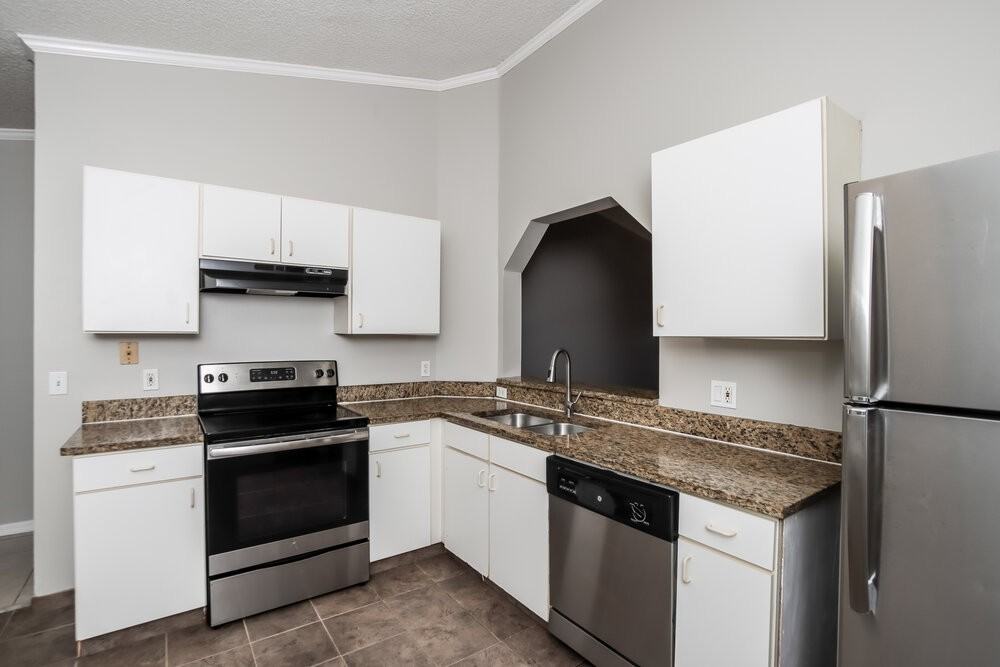 108 Osceola Avenue - Photo 7 of 16