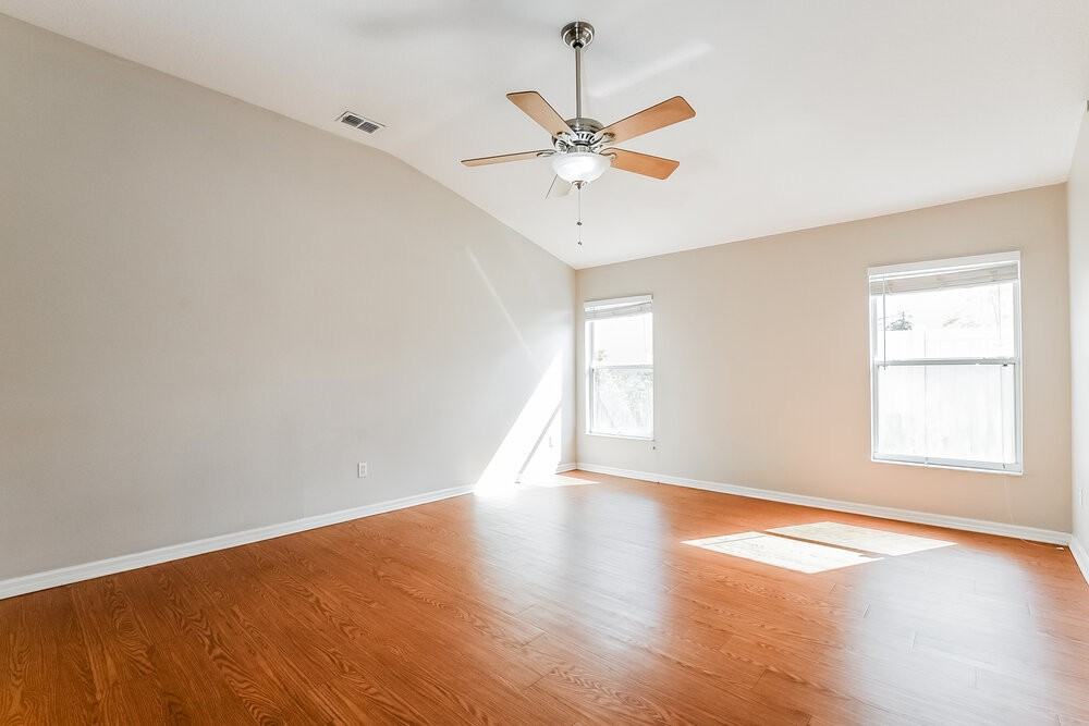 819 Shore Breeze Way - Photo 3 of 16