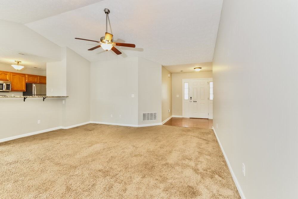 8008 Grandmeadow Ln - Photo 6 of 16