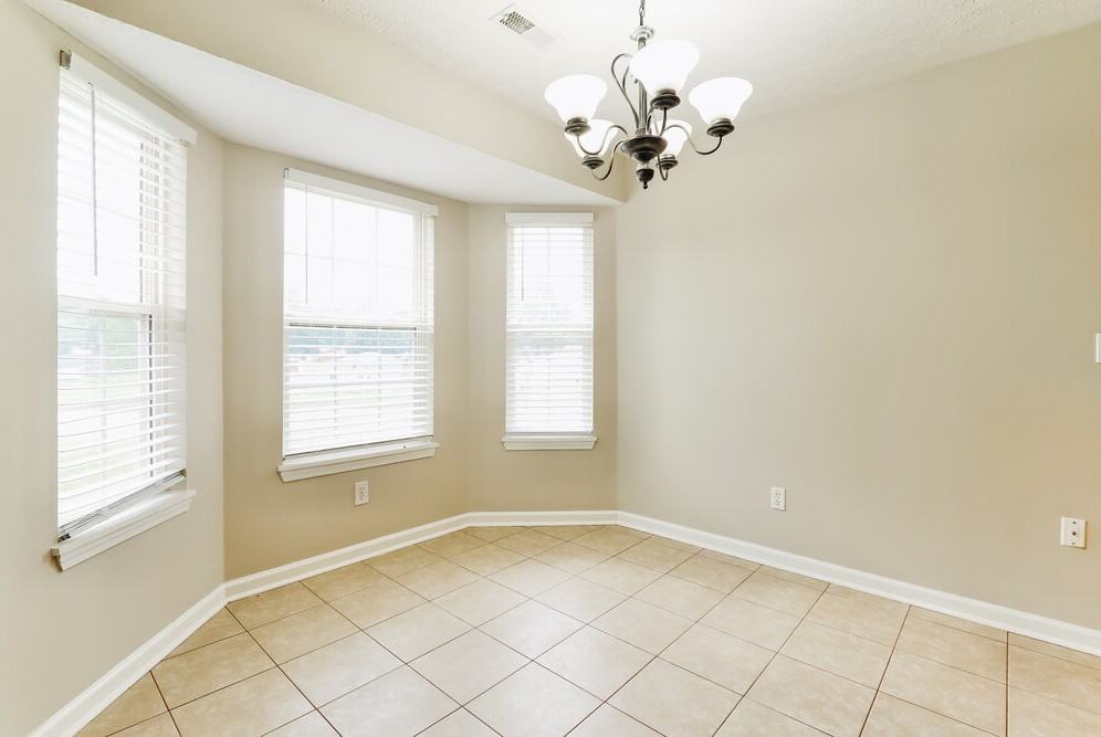 8008 Grandmeadow Ln - Photo 7 of 16